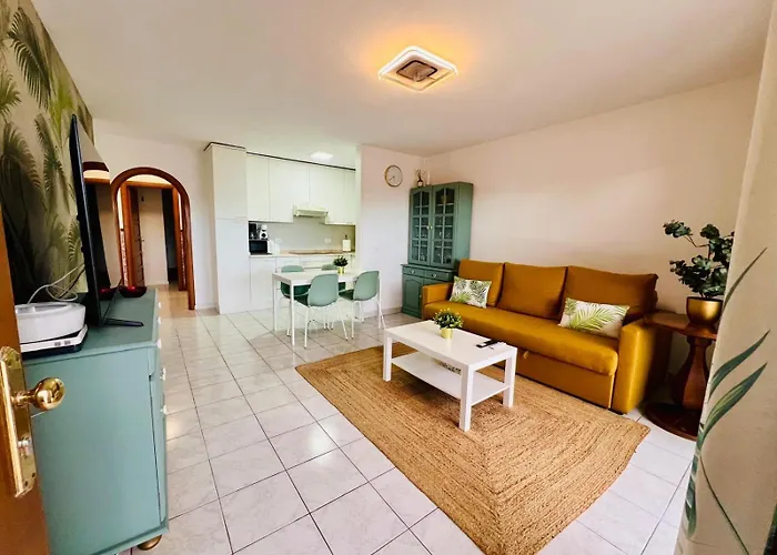 Vista Parcial Mar En Tenerife Sur *